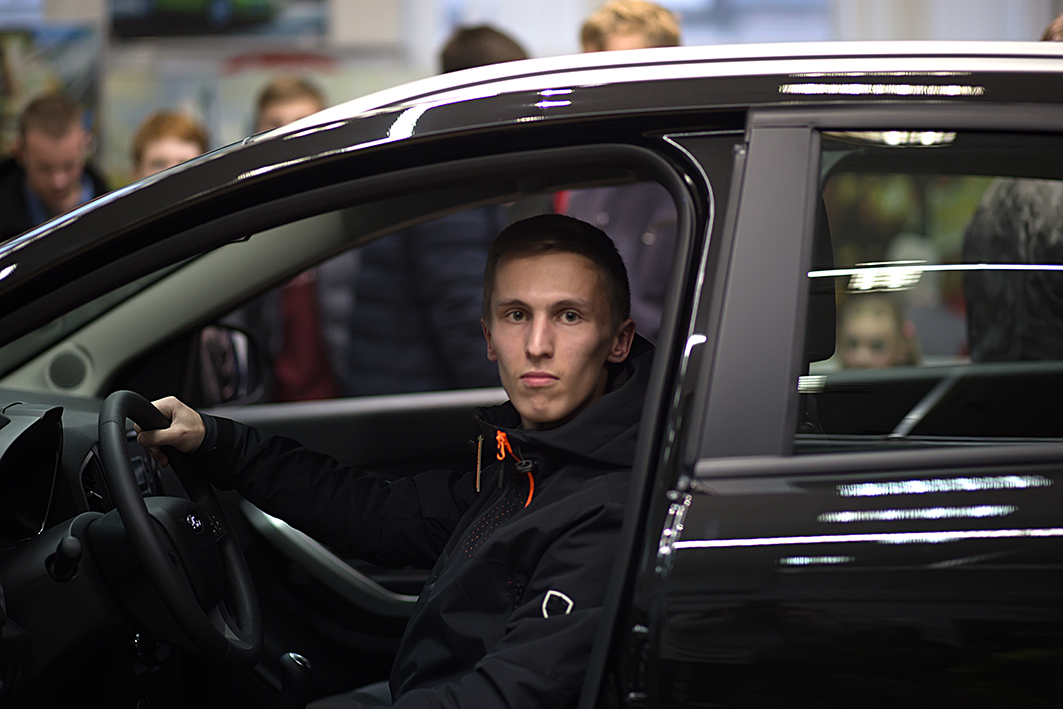 В Шарье прошла презентация нового автомобиля LADA XRAY Cross